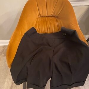 Josephine Chaus Black Bermuda Shorts Relaxed Fit